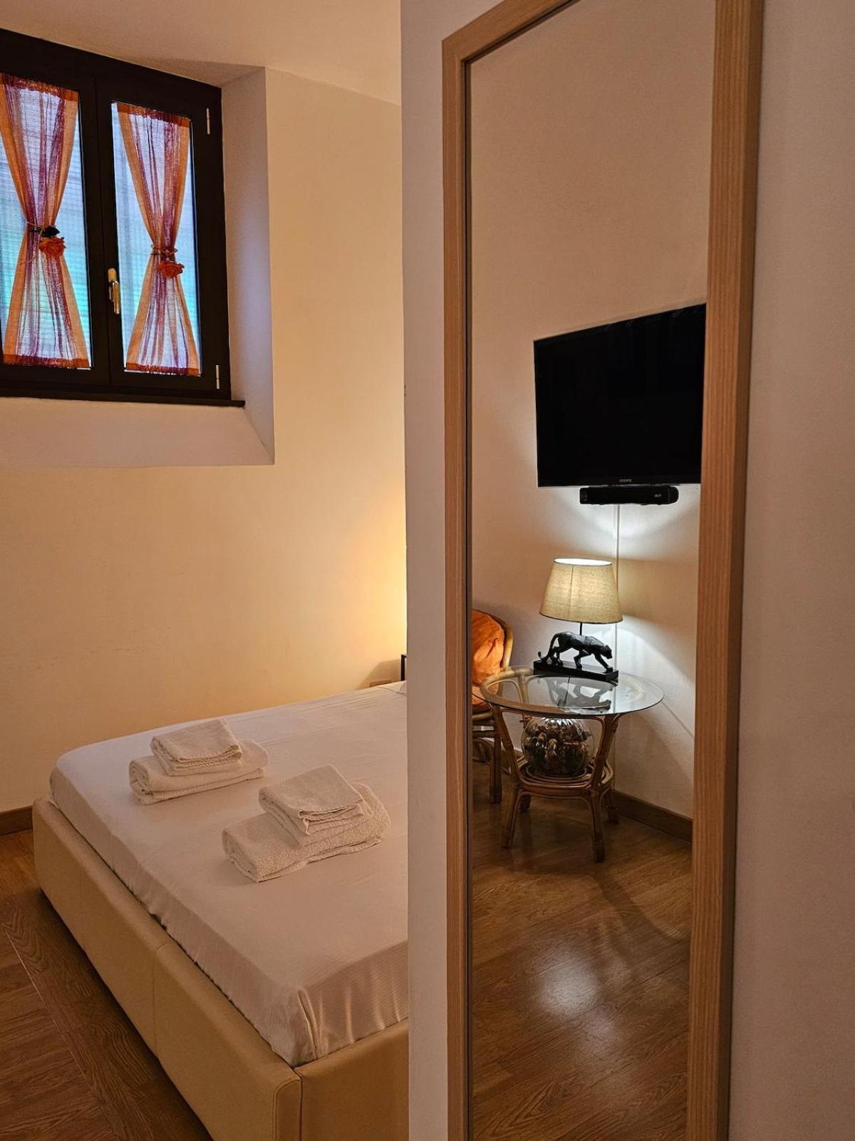 Private In Apartment *